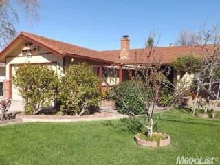3809 Whitney Ave, Sacramento, CA 95821-3131