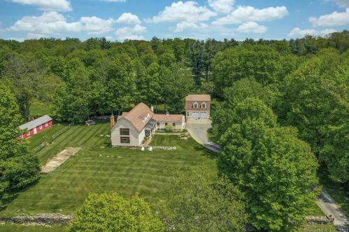 120 Walnut Grove Rd, Ridgefield, CT 06877-4221