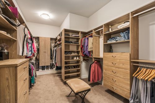 187 Kavenish Dr, Rancho Mirage CA  92270-3244 exterior