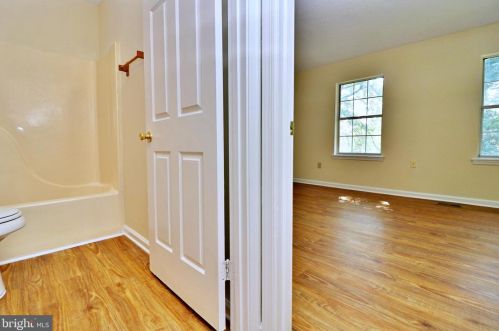 55 Mallard Ct, Charles Town WV  25414-5804 exterior