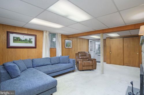 678 Cathcart Rd, Blue Bell PA  19422-1404 exterior