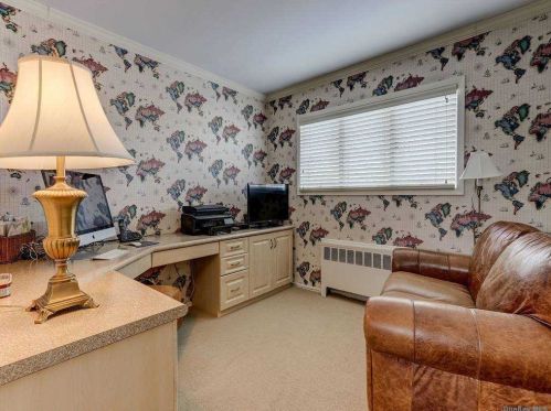 2563 Ocean Ave, North Bellmore NY  11710-3830 exterior