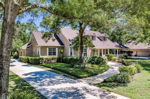 2806 Ridge Hollow Ln, Lutz, FL 33559-8213