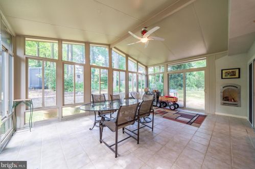 401 Santillo Way, Downingtown PA  19335-3132 exterior