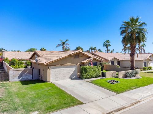 45160 Bridgette Way, La Quinta CA  92253-7200 exterior
