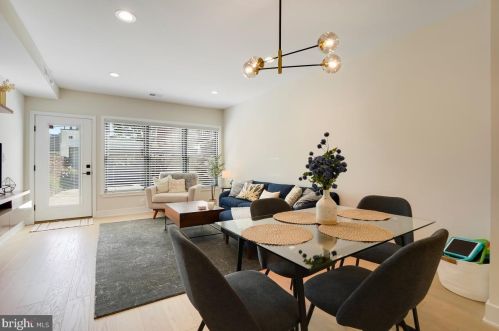 1733 Independence Ave, Washington DC  20003-1637 exterior