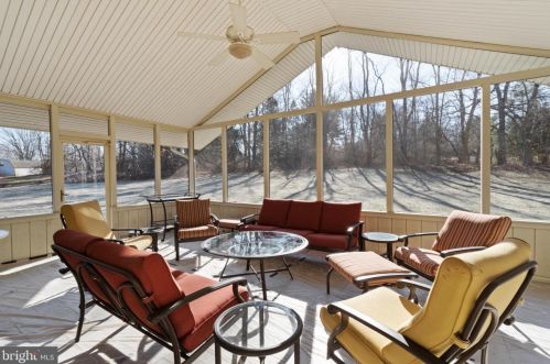 264 Aldrin Dr, Prospectville PA exterior