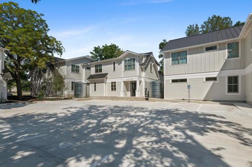 408 38th 1/2 St, Austin TX 78751-4911 exterior