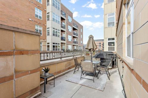 1925 Water St, Milwaukee, WI 53202-1583