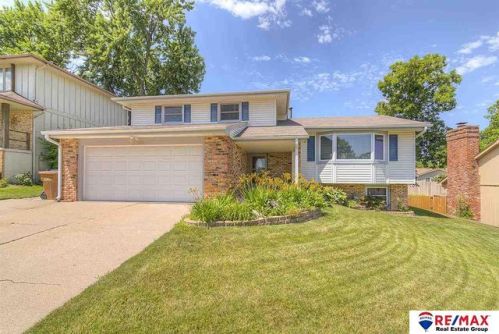 12904 29th Ave, Bellevue, NE 68123-3226