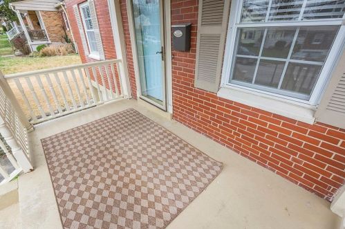 1173 Ayershire Ave, Cincinnati, OH 45230-3818