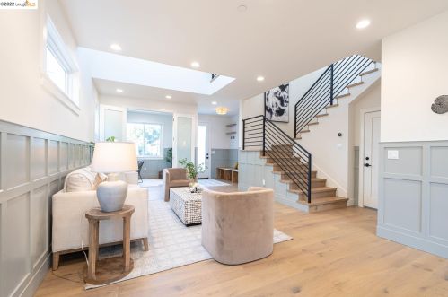 1049 61 St, Oakland CA 94608-2355 exterior