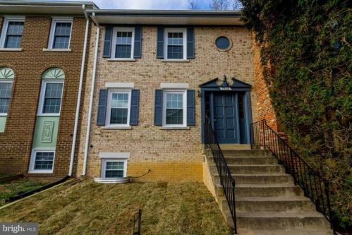 7702 Capron Ct, Lorton VA  22079-4331 exterior
