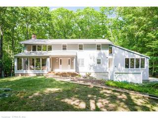 319 Hoop Pole Rd, Guilford CT  06437-1233 exterior