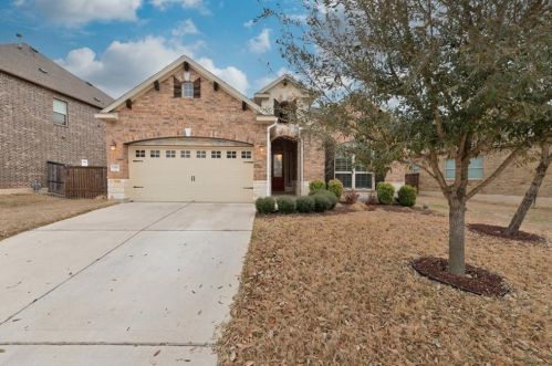 12520 Black Hills Dr, Austin, TX 78748-1004