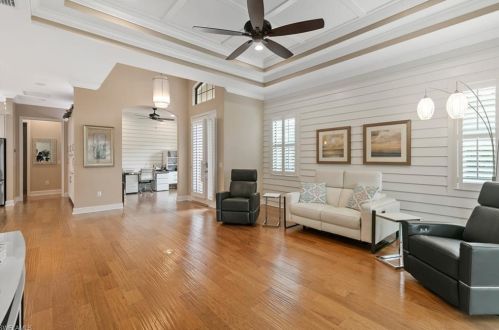 9163 Isla Bella Cir, Bonita Springs, FL 34135-7198