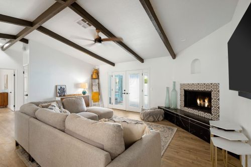 54404 Avenida Madero, La Quinta CA  92253-3620 exterior