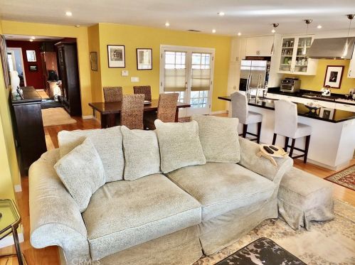 4564 Falcon Ave, Long Beach CA 90807-1814 exterior