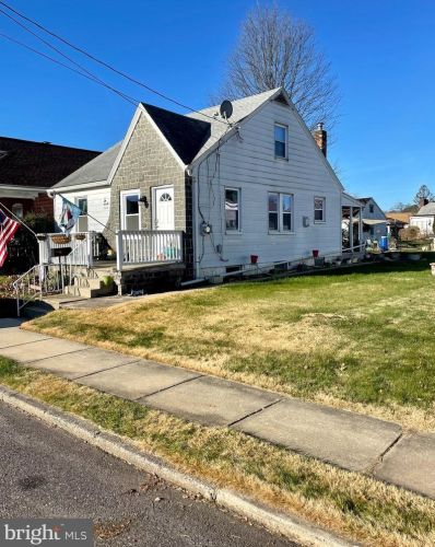 525 Vine St, Pottstown, PA 19464-6899