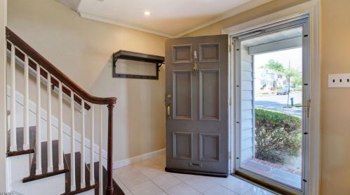 35 Schaefer Rd, Maplewood, NJ 07040-3331