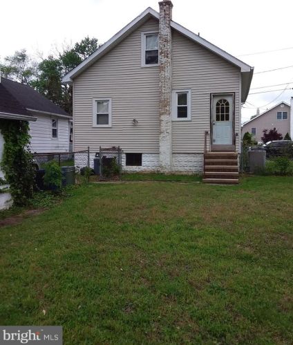 214 Burholme Ave, West Deptford, NJ 08096-2721