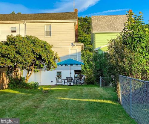 7 Lehigh St, Coaldale, PA 18218-1522