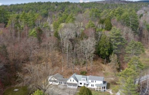 30 Greenwood Rd, Unity NH  03773-3004 exterior