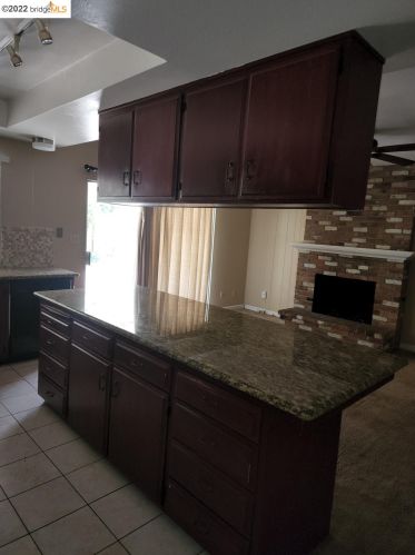 1728 Vine St, Lodi CA  95240-4853 exterior