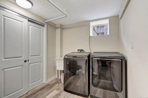 380 Summit Ave, Mount Vernon NY  10552-2206 exterior