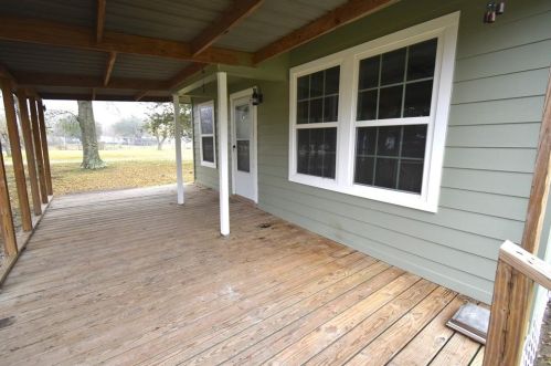 193 County Road 6024, Mont Belvieu, TX 77535