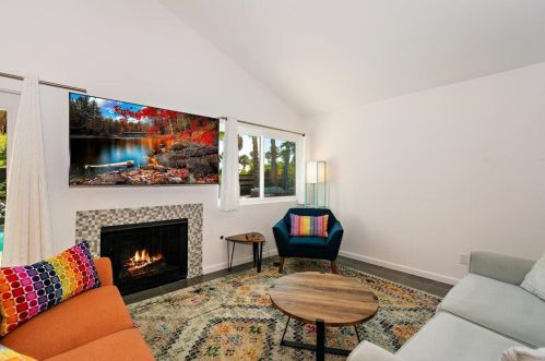 2632 Aurora Dr, Palm Springs CA  92262-2362 exterior
