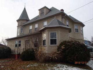 631 Pontiac Ave, Cranston RI  02910-4749 exterior