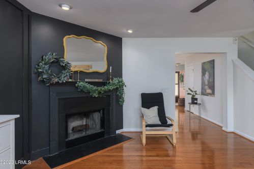 8 Waccamaw Way, Beaufort SC  29906-6002 exterior