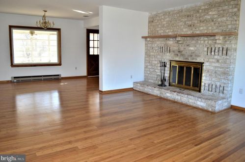 1408 Walnut Bottom Rd, Carlisle PA  17015-9145 exterior