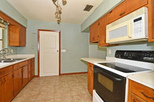 170 Crystal Lake Ave, Lake Mary FL  32746-2924 exterior