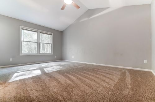 139 Crabapple Ln, Pataskala OH  43062-7074 exterior