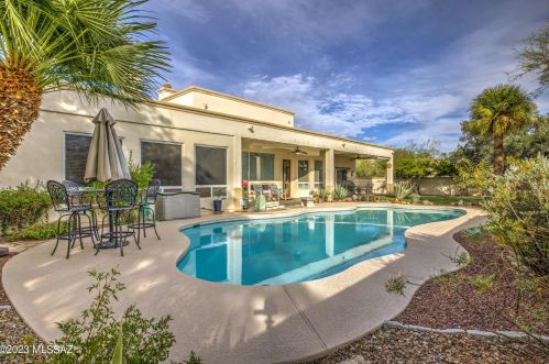 9814 Fire Agate Pl, Tucson, AZ 85749-8167