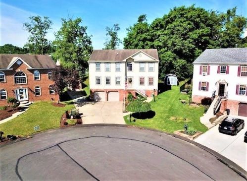 276 Hooks Ln, Canonsburg, PA 15317-1800