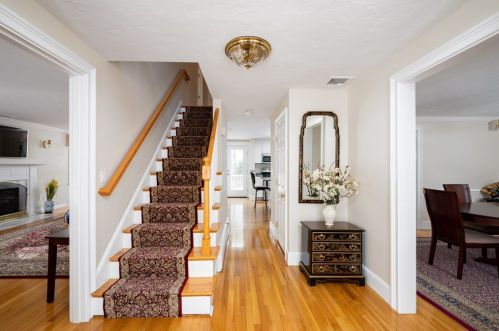 98 Forest Ave, Cohasset, MA 02025-1361