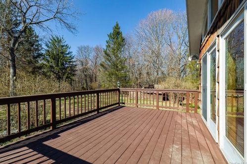 33 Gail Ln, Poughquag NY  12570-5034 exterior