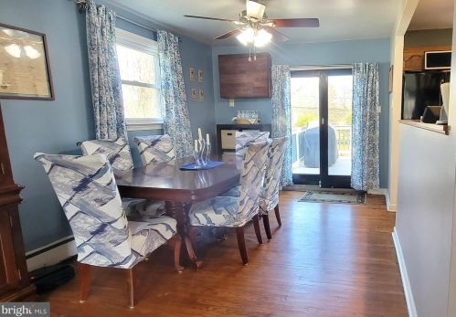 123 Maple Ave, Willow Grove PA  19090-2902 exterior