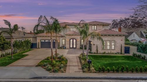 10348 Brookshire Ave, Downey, CA 90241-2607