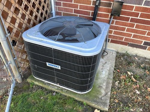 1004 Hazel Ave, Englewood OH 45322-2425 exterior