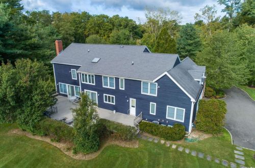 1 Westwood Ct, Muttontown, NY 11545-3023