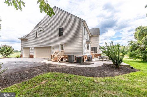 2506 Logmill Rd, Haymarket VA  20169-1417 exterior