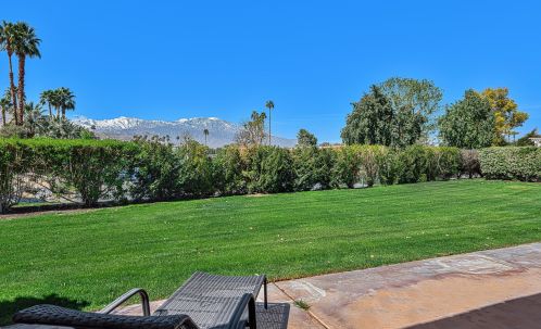 6 Cornell Dr, Rancho Mirage CA  92270-3630 exterior