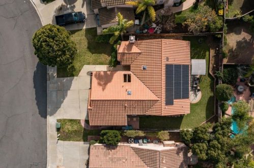 1325 Linsay Pl, Escondido CA  92026-3606 exterior