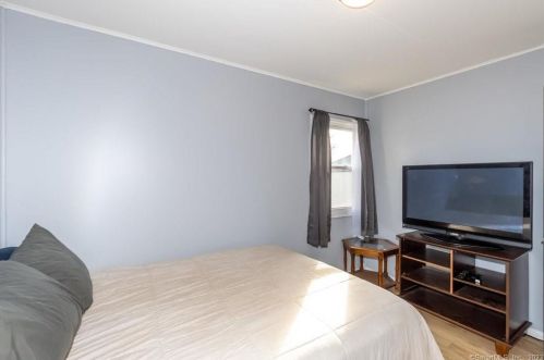 403 Litchfield Dr, Windsor Locks CT  06096-2040 exterior