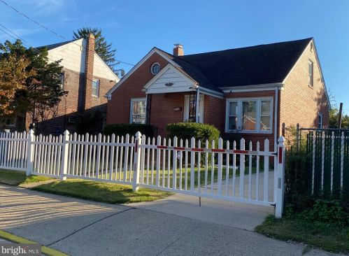 209 Virginia Ave, Trenton, NJ 08610-6441