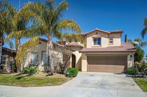 140 Half Dome Way, Perris, CA 92570-5516